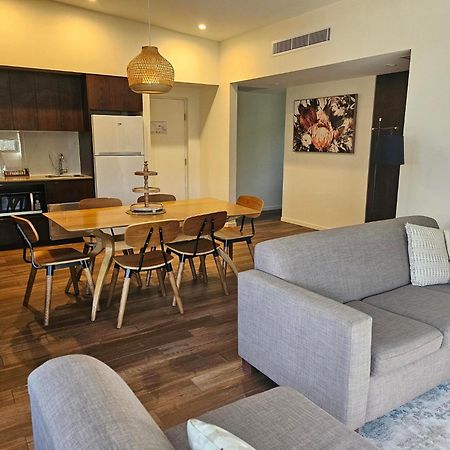 Altitude On Montville Exterior foto A typical apartment at the Village