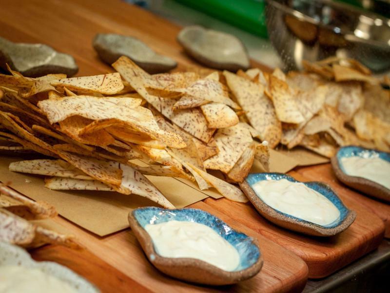 Altitude On Montville Exterior foto Baked pita chips